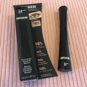 Superhero Elastic Stretch Volumizing Mascara